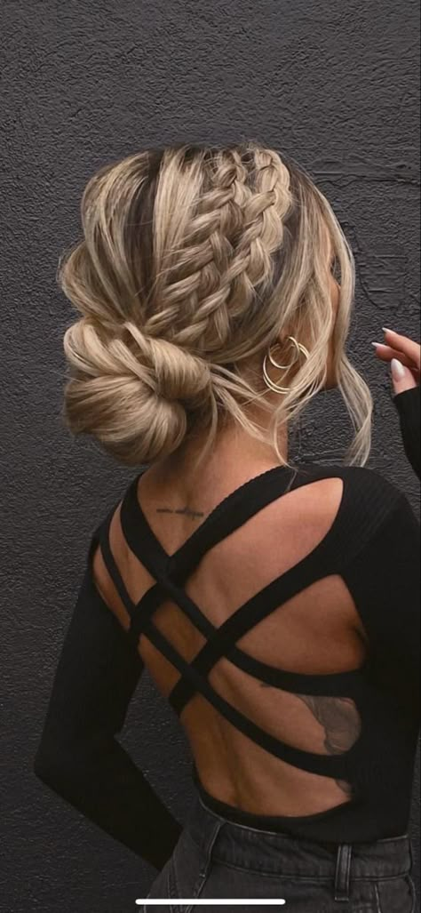 Cute Hoco Updos, Beautiful Prom Hairstyles, Long Thick Hair Updos Bridesmaid, Thick Hair Prom Hairstyles, Up Do Hair For Wedding, Prom Updos For Long Hair Braided, Updo For Bridesmaid Long Hair, Wedding Hairstyles From The Front View, 2024 Formal Hair