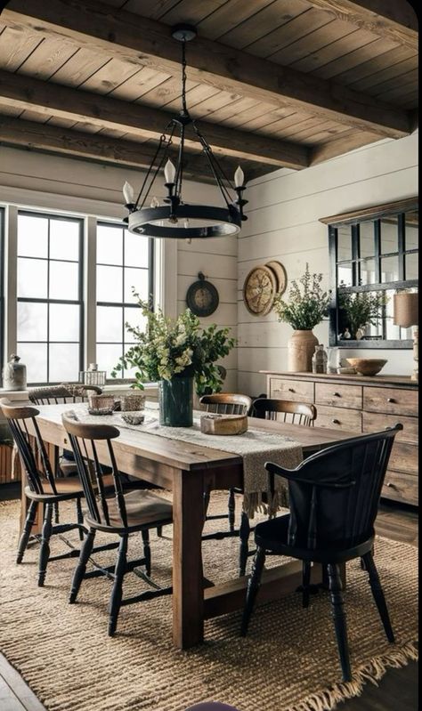 Rustic Farm Table Dining Room, Elegant Rustic Dining Room, Rustic Farmhouse Dining Room Table, Dining Room Design Cottage, Dream Dining Room Aesthetic, Dining Room Modern Rustic, Cozy Aesthetic Dining Room, Large Family Dining Room Ideas, English Farmhouse Dining Room