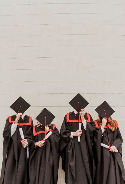 Convocation Photography, Graduation Shoot Ideas, Poses Graduation, Pictures Graduation, Graduation Pic Ideas, College Graduation Pictures Poses, Student Picture, Girl Graduation, Grad Photography