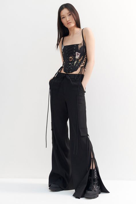 Corset Pants, Red Leather Skirt, Ateez Concert, Fall 2023 Ready To Wear, Corset Outfit, Black Bustier, 2023 Ready To Wear, Lace Bustier, Stage Outfit