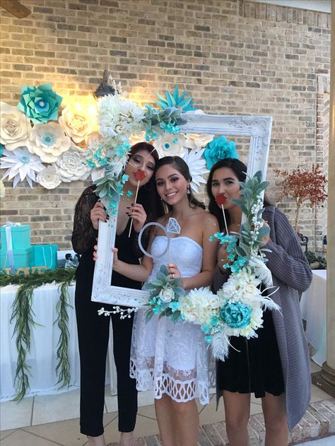 Frame prop wedding Teal Wedding Centerpieces Diy, Quinceanera Picture Frame Ideas, Wedding Frame Photo Booth, Wedding Photobooth Frame, Picture Frame Prop, Fiesta Bridal Shower Ideas, Photo Booth Frame For Bridal Shower Diy, Bridal Shower Photo Booth Frame, Props Photobooth