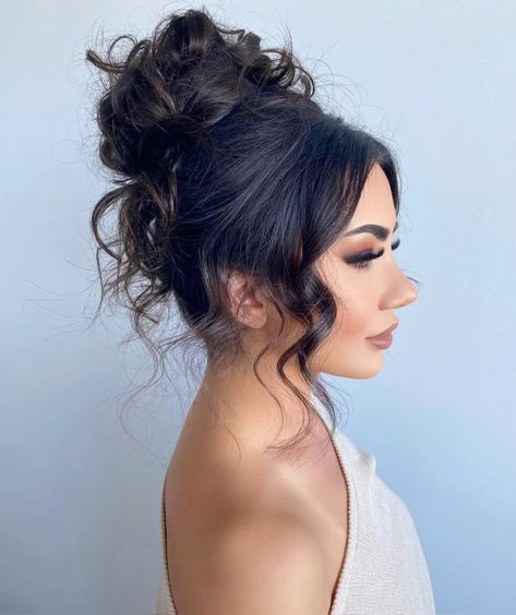 Up Dos 2024: Explore Cute, Classy & Easy Hairstyle Ideas Upstyle For Bridesmaid, Bun Curled Hairstyles, Textured High Bun Wedding, Messy Bun Upstyle, High Textured Bun, Bridesmaid High Bun Hairstyles, Mid Hair Bun, High Hair Up, Hair Updos Bun