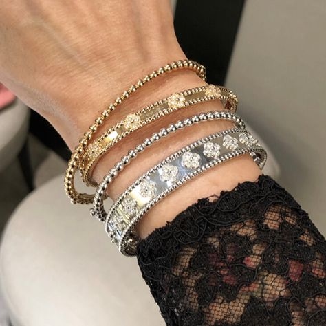 Vca perlee bracelet bangles rose and white gold Van Cleef Perlee Bracelet, Vca Bracelet, Jewelry Expensive, Cleef And Arpels Jewelry, Goodluck Charms, Bangle Stack, Simple Work Outfits, Heart Evangelista, Apple Watch Bracelet