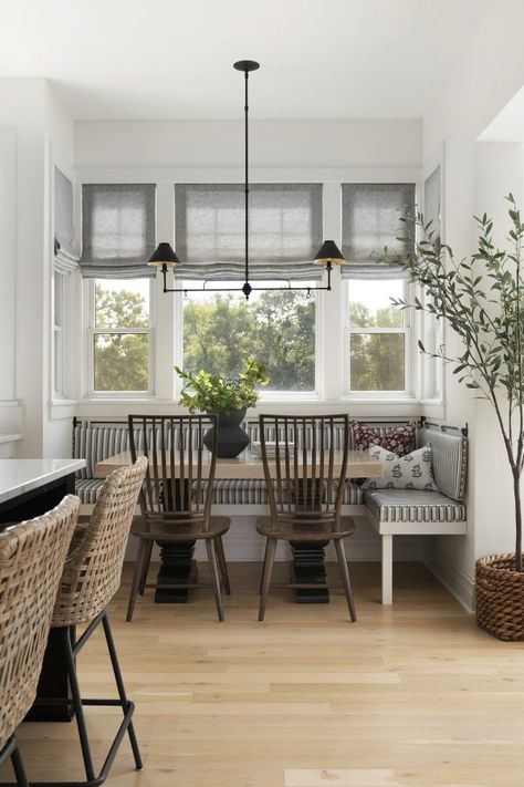 Backless Breakfast Nook Bench, Hanging Back Cushion, Breakfast Nook Traditional, Dining Nook With Windows, Country Contemporary Home, Traditional Breakfast Nook, California Farmhouse, Kitchen Dining Nook, Bria Hammel Interiors