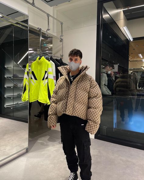 Gon Olivier, Gucci X Balenciaga, Balenciaga Jacket, Fashion Styles, Urban Fashion, Men Fashion, Canada Goose Jackets, Feel Like, Balenciaga