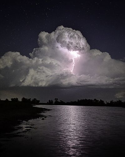 This is what you look like in my life. Wild, Dangous and powerful, but so wonderful to experience... I love you You're Wonderful, Pantone Wedding, Lightning Storms, Cloud Formations, Wild Weather, Forces Of Nature, Thunder And Lightning, Lightning Storm, Country Landscaping