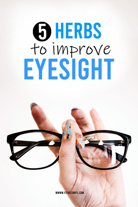 5 Herbs to Improve Eyesight Naturally | Improve your vision with these top 5 herbs | Eyesight improvement is possible by using natural herbs. Check out which are the top 5 herbs to improve eyesight. Improve Eyesight Naturally, Eye Health Food, Eye Health Remedies, To Improve Eyesight, Bad Eyesight, Food For Eyes, 20 20 Vision, Eye Vitamins, Blurry Vision