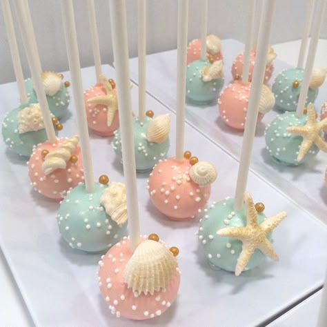 Beach Cake Pops, Beach Theme Birthday Party, Summer Birthday Cake, Beach Birthday Cake, Beach Theme Birthday, Beach Baby Showers, Beach Cake, Ocean Birthday Party, Mermaid Theme Birthday Party