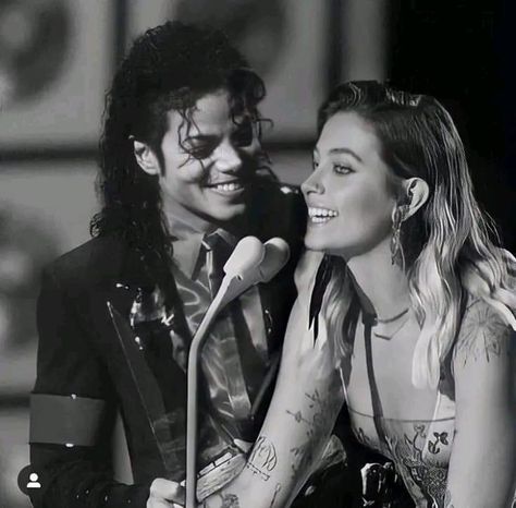 Michael Jackson Daughter Paris, Michael Jackson Story, Michael Jackson Daughter, Joe Jackson, Michael Jackson Hot, Photos Of Michael Jackson, Michael Jackson Smile, Joseph Jackson, Michael Jackson Pics