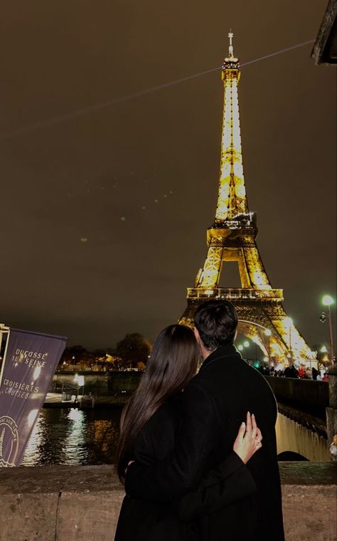 Paris Couple, Paris Summer, Vision Board Images, Vision Board Photos, 사진 촬영 포즈, Vision Board Pictures, Paris Pictures, Dream Vision Board, Paris Aesthetic