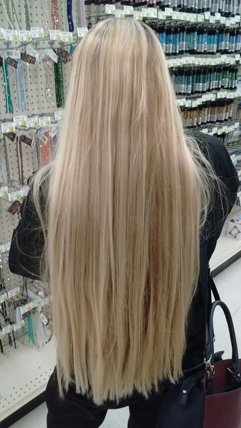 Multiple Shades of Blonde. Rare and exquisite. Waist Length Blonde Hair, Hair Goals Color, Baby Blonde Hair, Straight Long Hair, Waist Length Hair, Extremely Long Hair, Cool Blonde Hair, Long Blond, Pony Tails