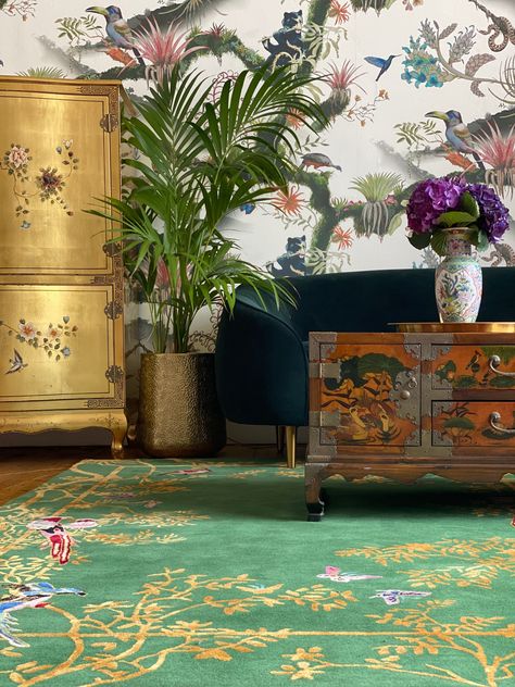 Glamour in the home - Wendy Morrison Design - Hand Knotted Rugs Chinoiserie Rugs, Chinoiserie Rug, Wendy Morrison, Secret Garden Design, Interior Decor Inspiration, Colorful Rooms, Colourful Birds, Luxury Inspiration, Hand Tufted Rug