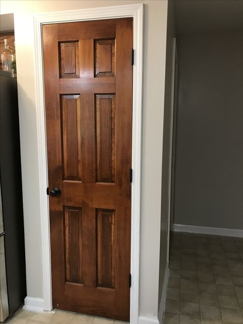 Wood Doors With Black Hardware, White Trim Wood Doors, White Walls White Trim, Wood Doors White Trim, Black Door Knobs, Solid Wood Interior Door, Brown Doors, Remodeling Mobile Homes, Video Game Room