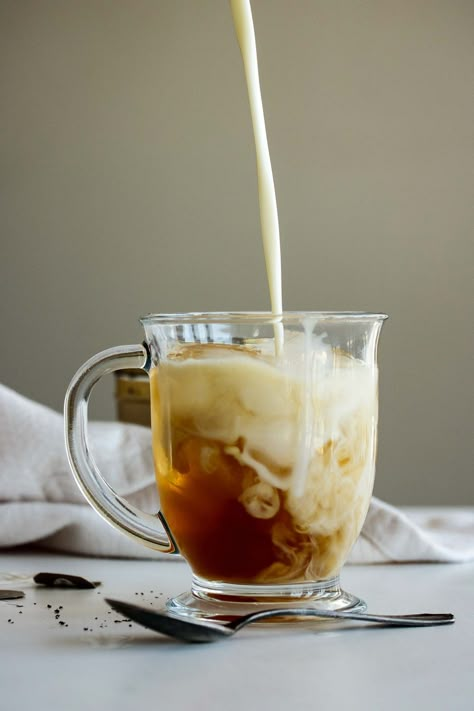 Iced London Fog (Earl Grey Tea Latte) – Milk and Pop London Fog Tea Aesthetic, Tea With Milk Aesthetic, Earl Grey Tea Aesthetic, Tea Latte Aesthetic, Milk In Coffee, Iced London Fog, Milk Tea Aesthetic, Iced Milk Tea, Protein Latte