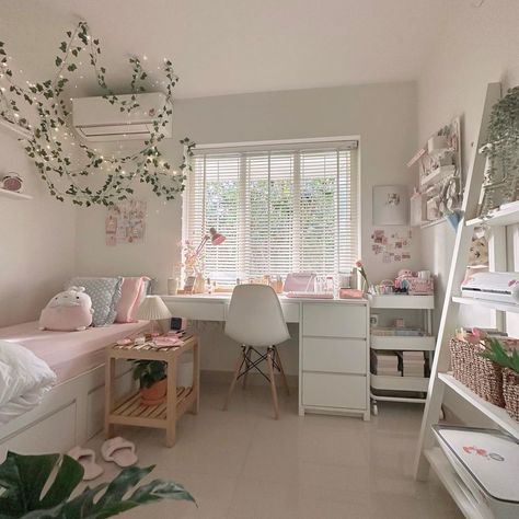 Dream Bedroom Inspiration, Room Redesign, Preppy Room Decor, Study Room Decor, Girly Room, Preppy Room, Cozy Room Decor, Pretty Room, Dream Room Inspiration