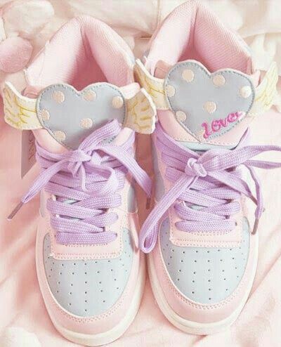 c u c k l o v e ウチハ Fairy Kei Shoes, Pastel Shoes, Fairy Kei Fashion, Kei Fashion, Tokyo Street Fashion, Kawaii Shoes, Pastel Fashion, Japanese Street Fashion, Rilakkuma