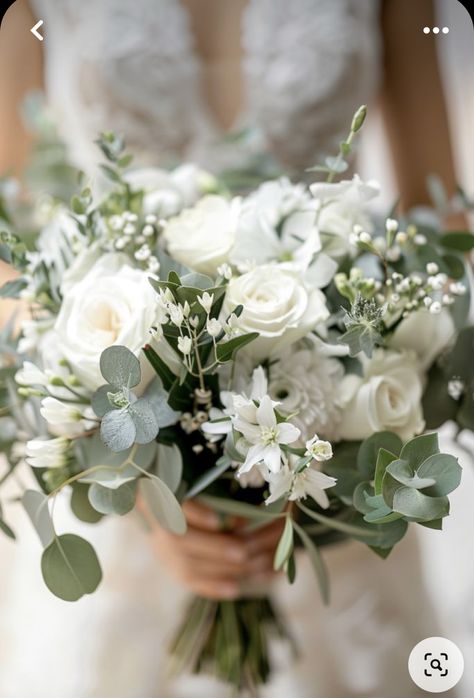 Best Bridal Bouquet, White Simple Bridal Bouquet, White And Greenery Wedding Bouquet, White And Greenery Bridal Bouquet, Bridal Bouquet Real Flowers, White Wedding Bouquets With Greenery, White Bridal Bouquet With Greenery, White And Green Bridal Bouquet, Bouquet Styles