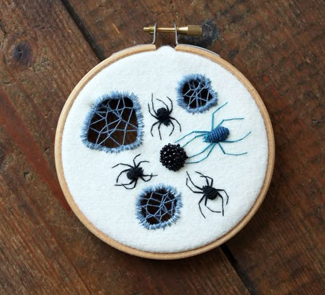 Adam Pritchett, Embroidered Insects, Colorful Spider, Minimal Nature, Textiles Projects, Colossal Art, Flowers Embroidery, Modern Crafts, Insect Art