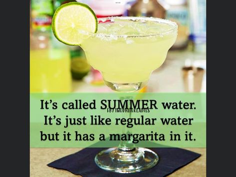 Margarita Memes Humor, Margarita Christmas, Summer Margaritas, Funny Food Memes, Coffee Summer, Christmas Meme, Drunk Woman, Tequila Margarita, Mad Men Style