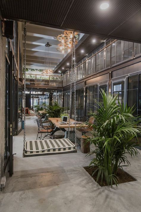 Another Look Inside Kolektif House’s Coworking Space - Officelovin Warehouse Office Design, Industrial Office Space, Coworking Space Design, Commercial Office Design, Industrial Office Design, Cool Office Space, Office Design Inspiration, Loft Office, Modern Office Space