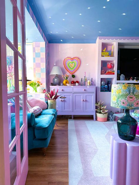 Sewing Office, Cozy Gamer, Content Studio, Furniture Apartment, Apartment Deco, Drawing Room Decor, Style Apartment, Girly Apartments, Colorful Apartment