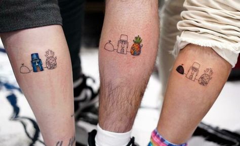 3 People Tattoo Ideas Matching, Three Person Tattoo, Siblings Tattoos, Siblings Tattoo For 3, Tattoo Friends, Matching Tattoos For Siblings, Spongebob Tattoo, Disneyland Nails, Matching Friend Tattoos