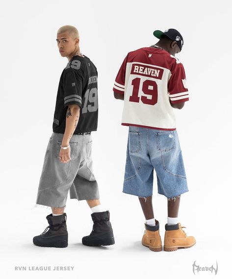 Hip Hop Style Outfits Men, Sporty Streetwear Jersey With Team Logo, Streetwear Fashion Jersey, Hip Hop Poses, Sporty Jersey T-shirt For Streetwear, Throwback Cotton Streetwear Jersey, Streetwear Basketball Jersey, Streetwear Photoshoot Ideas, Streetwear Photoshoot