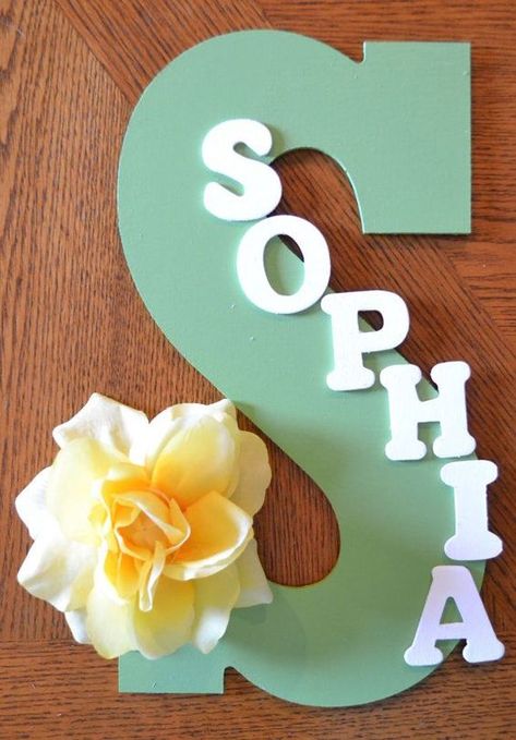 Painting Wooden Letters, Shower Bebe, Baby Crafts, Girl Shower, Wooden Letters, Letter S, Girl Baby Shower