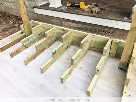 Box Stairs Deck, Build Porch Steps, How To Build Front Porch Steps, Building Steps Front Porches, How To Build Deck Steps, Diy Porch Build, Diy Front Door Steps, Easy Deck Stairs, How To Build A Step