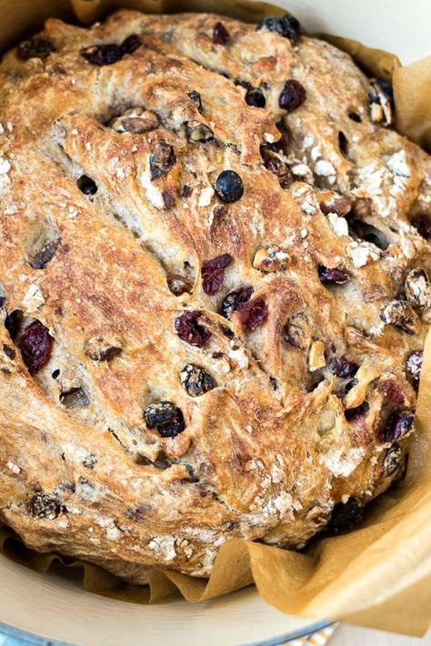 Cranberry Walnut Bread, Harvest Bread, Peasant Bread, Wheat Bread Recipe, Dutch Oven Bread, Artisan Bread Recipes, Walnut Bread, Rustic Bread, Dutch Oven Recipes