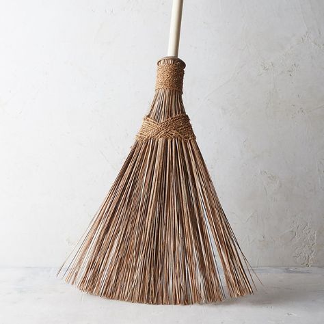 Broom Making, Handmade Broom, Tidy House, Brooms And Brushes, Deep Cleaning Tips, Snow Removal, Fantastic Furniture, Simple Life Hacks, Toilet Cleaning