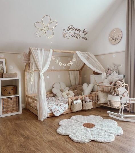 Kids Room Decor Ideas, Kids Rooms Inspo, Girls Room Design, Toddler Bedroom Girl, Big Girl Bedrooms, Toddler Girl Room, Toddler Room Decor, Kids Bedroom Inspiration