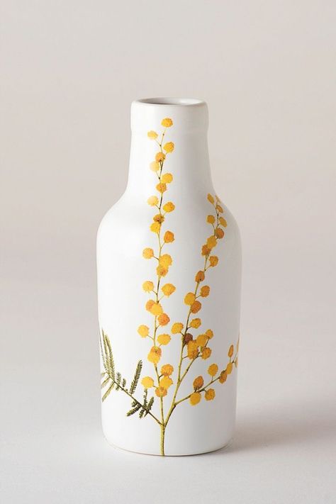 Flower Vase Design, Here There And Everywhere, Ceramic Cafe, Diy Pottery Painting, Pottery Crafts, Painted Vases, Ceramics Pottery Art, Diy Pottery, Decorative Pots