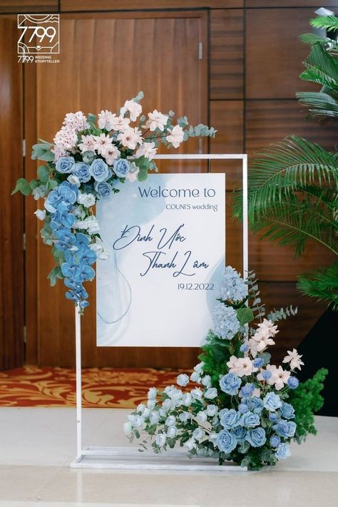 Blue Backdrop Decorations, Welcome Entrance Ideas, Bouquet Stand, Naming Ceremony Decoration, Welcome Signage, Blue Wedding Decorations, Wedding Welcome Board, Wedding Stage Decor, Wedding Entrance Decor