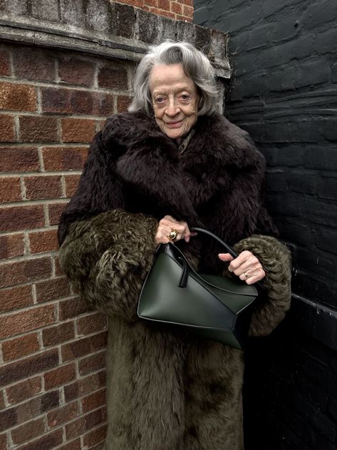 Greta Lee, Loewe Puzzle Bag, Tony Award, Juergen Teller, Loewe Puzzle, Ian Mckellen, Puzzle Bag, Judi Dench, Maggie Smith