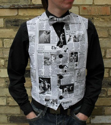 Newspaper Clothes, Trashion Show Recycled Fashion, Diy Clothes Ideas, Paper Costume, Recycled Costumes, Newspaper Fashion, Trash Fashion, Newspaper Dress, Recycled Outfits