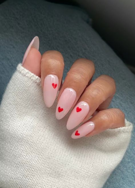 Parisian Nails, Pink Summer Nails, Chic Manicure, Vday Nails, Nails Pedicure, Girl Therapy, Fake Nails Designs, Nails Valentines, Classic Nails