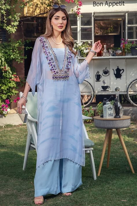 Kurta Design For Festival, Designer Ethnic Wear For Women, Chiffon Kurti Designs, Chiffon Suits Indian Party Wear, 3 Piece Dress, Shaded Kurta Designs Women, 3 Piece Suits For Women Traditional, 3 Piece Dress For Women, Long Kurta Designs Women