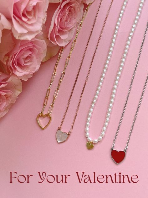 Jewelry Box Design, Valentine Photo Shoot, Jewelry Packaging Box, Jewelry Product Shots, Valentines Gift Guide, Creative Jewelry Photography, Jewelry Photography Styling, Valentines Day Photos, Valentines Earrings