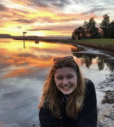 Marie Ulven Ringheim, Marie Ulven, Red Photos, Red Sunset, Girl In Red, Love Girl, Red Baby, I Love Girls, I Love Her