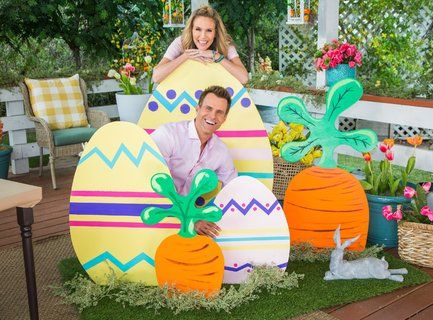 Large Easter Egg Decor, Outside Easter Decorations, Easter Yard Art, Easter Yard Decorations, Easter Outdoor, Easter Wood Crafts, Easter Backdrops, Easter Event, Tafel Decor