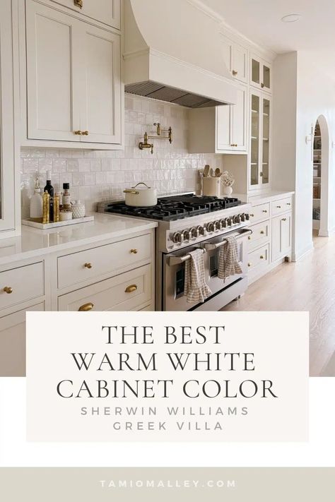 Capturing the Timeless Look: 15 Classic Kitchen Design Tips Kitchens With Furniture As Cabinets, Crown On Kitchen Cabinets, Non White Cabinet Kitchen, Beige Kitchen Cabinets White Countertops, Light Kitchen Inspiration, Off White Gray Kitchen Cabinets, Kitchens Cream Cabinets, Wood White Gold Kitchen, White Marble Subway Tile Backsplash