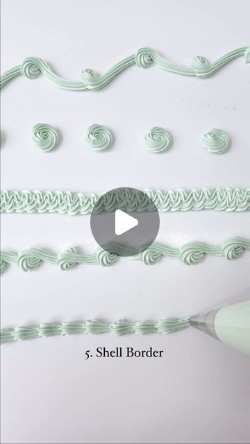 Fancy Piping On Cakes, Frosting Borders Piping Techniques, Cake Boarder Styles, Shell Border Cake, Piping Ruffles On A Cake, Reverse Shell Border Cakes, Cake Borders Piping, Piping Borders On Cakes, Cake Boarder