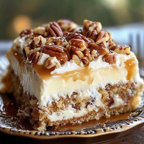 Decadent Butter Pecan Praline Poke Cake Recipe Butter Pecan Praline Poke Cake, Pecan Praline Poke Cake, Praline Poke Cake, Pecan Frosting, Poke Cake Recipe, Pecan Desserts, Butter Pecan Cake, Pecan Praline, Thanksgiving Cakes