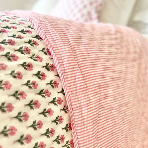 Pink And White Quilt, Pink And Green Quilt, Pink Green Bedroom, Pink And Green Room, Pink And Green Bedroom, Bedding Refresh, Pink Quilt, Bed Rug, Pink Quilts