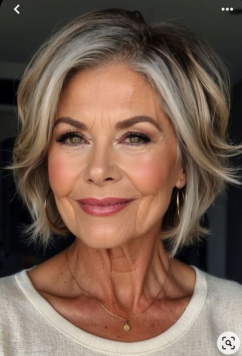 Discover chic, low-maintenance short hairstyles for women over 60 that are easy to style and suit different hair types and face shapes. Women's Mohawk, Hairstyles Celebrities, Kort Bob, Over 60 Hairstyles, Old Hairstyles, Mohawk Hairstyles, Layered Bob Hairstyles, Hairstyles Women, Mom Hairstyles