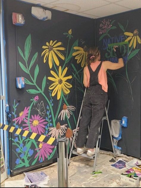 Paint Murals On Walls, Exterior Wall Mural Ideas, Plant Wall Mural Painting, Playroom Mural Ideas Garden, Black Wall Mural Ideas, Kitchen Mural Ideas Paintings, Hallway Mural Ideas Diy, Fun Wall Mural Ideas, Fun Hallway Paint Ideas