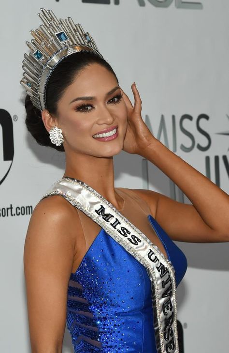 She’s set ... Miss Philippines 2015, Pia Alonzo Wurtzbach, after winning the 2015 Miss Universe Pageant. Pia Alonzo Wurtzbach, Cardboard Chandelier, Miss Colombia, Pia Wurtzbach, Miss Universe 2015, Miss Philippines, Miss Usa, Miss America, Miss Universe