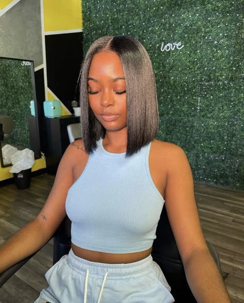 Straightened Bob Black Women, Black Bob On Black Women, Black Bob Middle Part, Medium Bob Haircut Black Women, Middle Part Inverted Bob, Black Bobs On Black Women Middle Part, Bob Hairstyle Natural Hair, A Bob Haircut Black Women, Middle Bob Hairstyles For Black Women