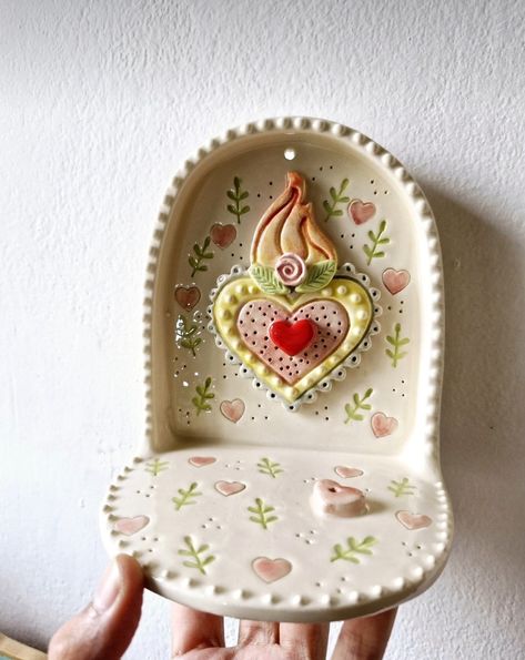 Diy Shrine Altars, Airdry Clay Craft, Spiritual Clay Art, Air Dry Clay Altar, Christmas Clay Projects, Air Dry Clay Diy Projects, Useful Ceramics Ideas, Air Dry Clay Wall Art, Wall Alter